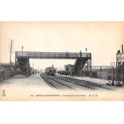 92 - Levallois Perret - SAN22417 - Les Quais de la Gare - Train
