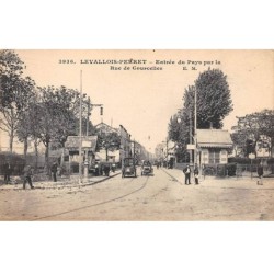 92.AM17699.Levallois Perret.N°3936.Entrée du pays par la rue de Courcelles