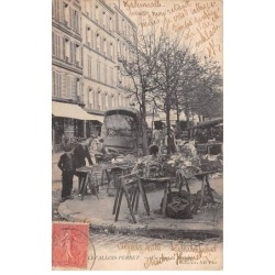 92-SAN60144-LEVALLOIS PERRET.Un coin du marché.Agriculture
