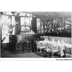 CAR-AAWP13-92-1036 - RUEIL-MALMAISON - Le bar intérieur