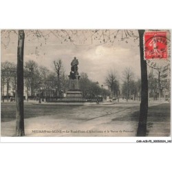 CAR-ACBP5-0386-92 - NEUILLY-SUR-SEINE - Le rond-point d'alkermann et la statue de perronet
