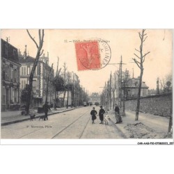 CAR-AAGP10-92-0971 - ISSY - Rue Voltaire