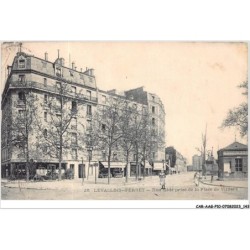 CAR-AAGP10-92-0964 - LEVALLOIS-PERRET - Rue Gide Prise de la Place de Villiers