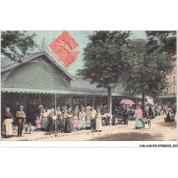 CAR-AAGP10-92-0994 - LA GARENNE-COLOMBES - Le Marché