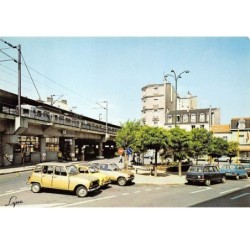 92.AM11084.Colombes.La gare.Edit Lyna-Paris.947.CPSM 15x10 cm