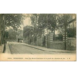 92.SURESNES.RUE DU MONT VALERIEN ET LE PONT DU CHEMIN DE FER