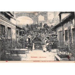 92 - N°73320 - SURESNES - Les Grottes - Carte vendue en l'état