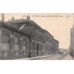 92 - SAN63297 VANVES - Rue Gambetta et les Ecoles