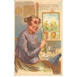 Humour - N°85320 - Il n'est pas besoin de lunettes ... bêtes - Femme tenant un poisson - Concierge  - Carte gaufrée